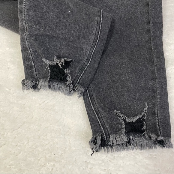 KanCan Jeans Womens 31 Black High Rise Ankle Skinny Distressed Raw Hem Dark Wash - Picture 9 of 12